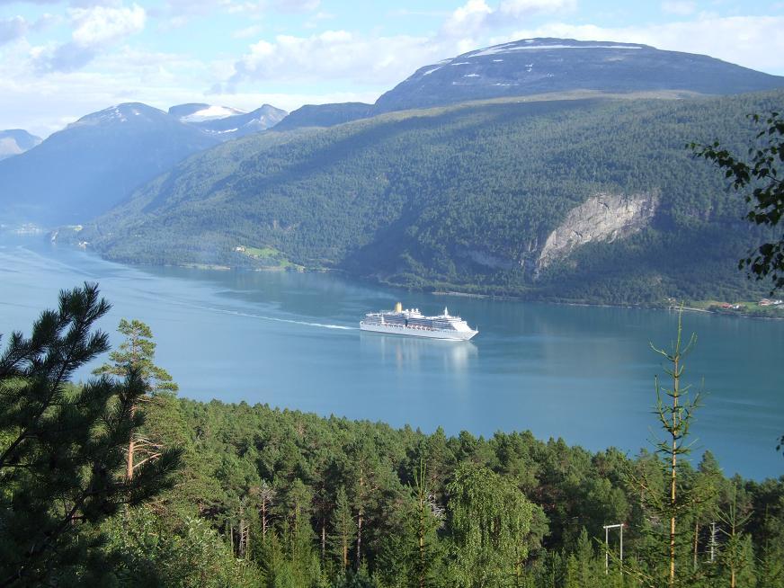 Descubra la grandeza del norte de Europa a bordo del Arcadia